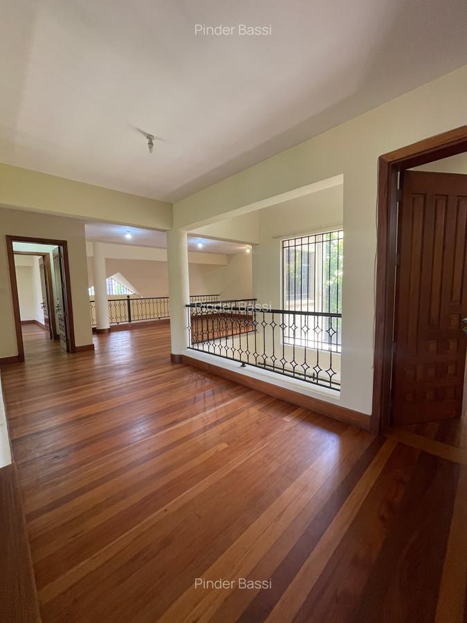 Townhouse — Lavington — photo 10
