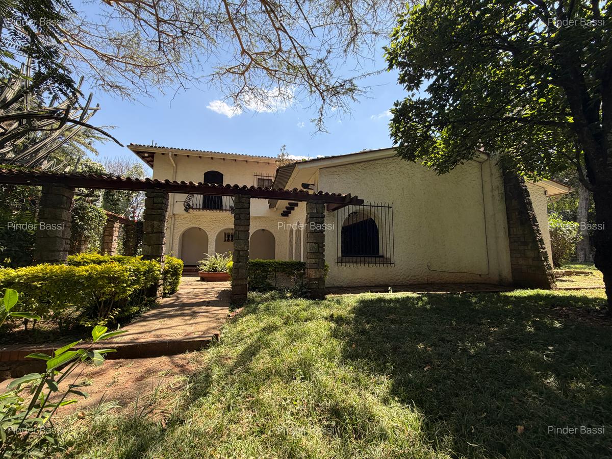 5-Bedroom Separate House — Lavington — photo 19
