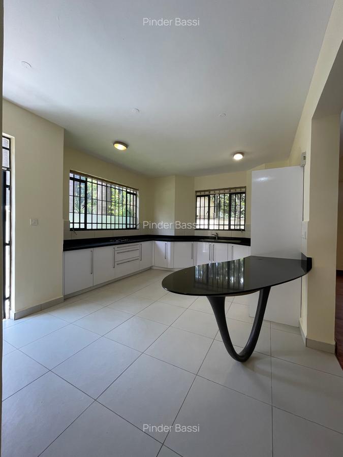 Townhouse — Lavington — photo 7