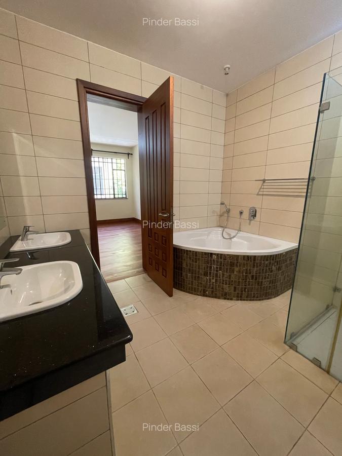 Townhouse — Lavington — photo 12
